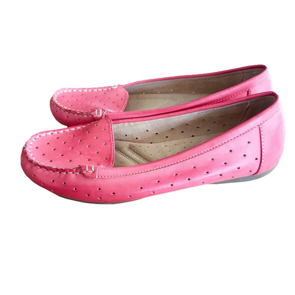 Naturalizer "Rendor" Coral Loafers‎ Size 8.5 Women